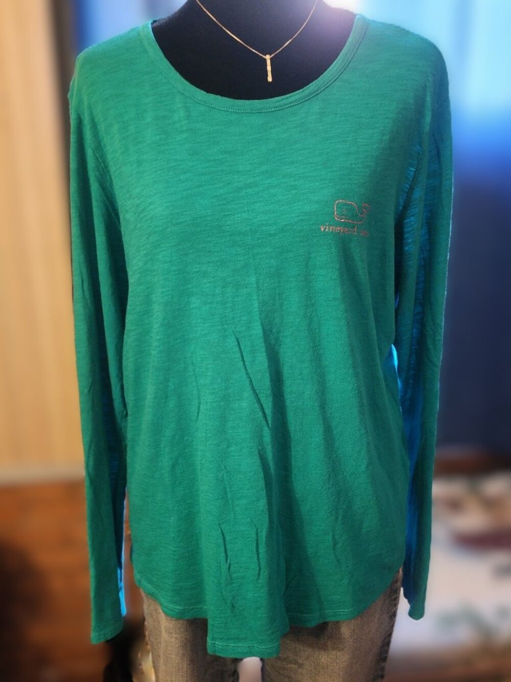 Vineyard Vines Teal Cotton Tee with Whale logo Size M